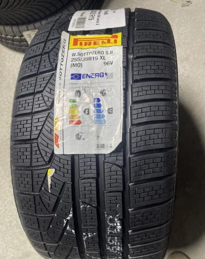 Pirelli Winter Sottozero II 255/35 R19 96V