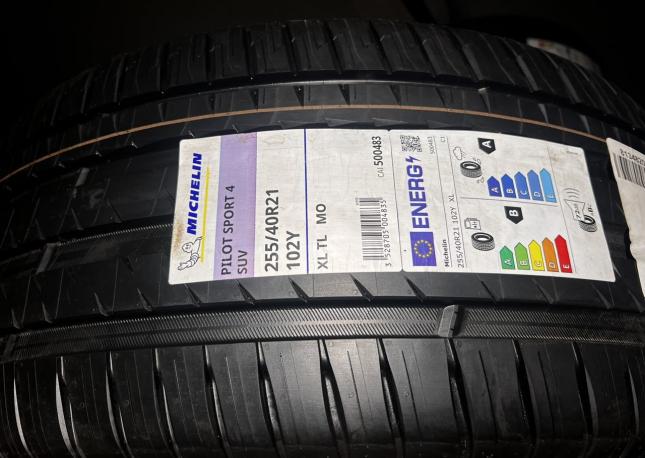 Michelin Pilot Sport 4 SUV 255/40 R21