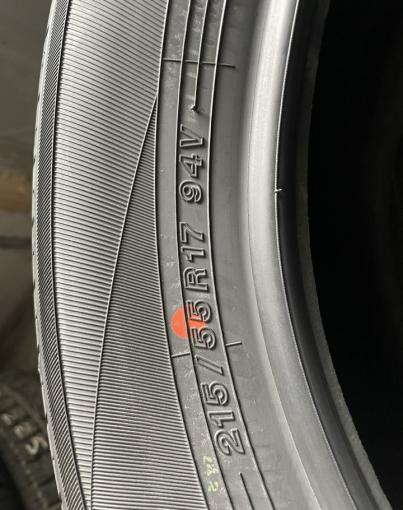 Yokohama BluEarth-ES ES32 215/55 R17 94V