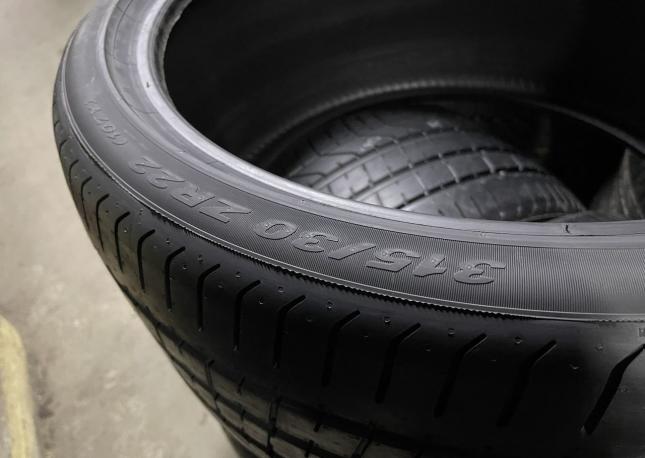 Pirelli P Zero II 285/35 R22 и 315/30 R22 Y