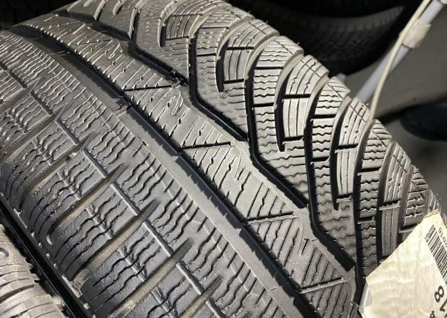 Michelin Pilot Alpin PA5 235/45 R18 98V