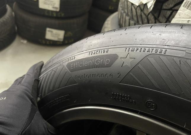 Goodyear EfficientGrip 2 SUV 235/60 R20 108H