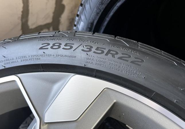 Hankook Ventus S1 Evo 3 K127 285/35 R22