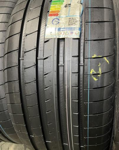 Goodyear Eagle F1 Asymmetric 3 275/40 R22 107Y