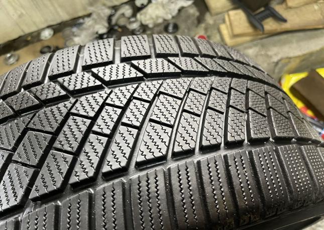 Continental ContiWinterContact TS 830 245/35 R19