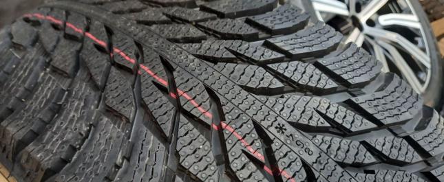 Nokian Tyres Hakkapeliitta R3 SUV 255/55 R20 110R