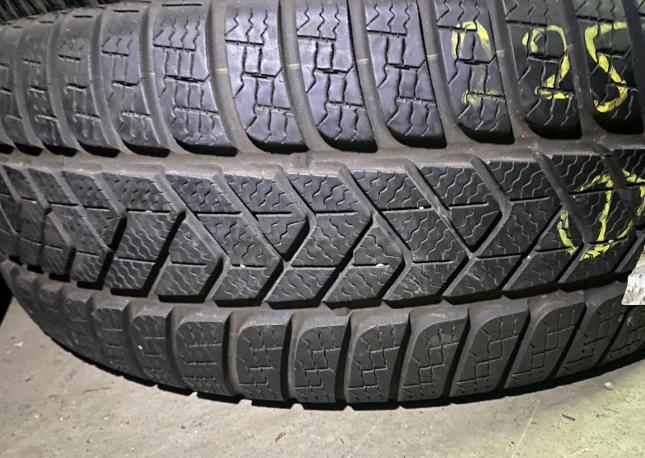 Pirelli Winter Sottozero 3 225/50 R18