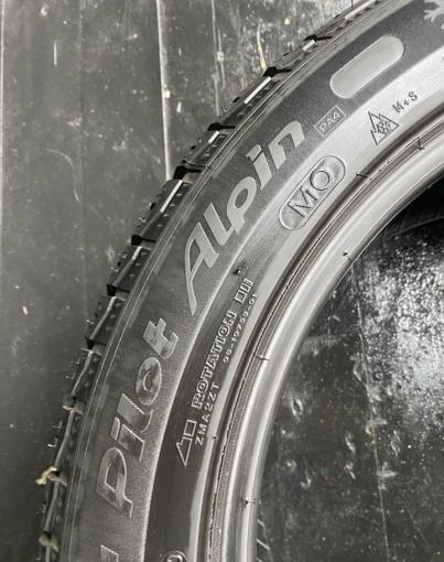 Michelin Pilot Alpin PA4 255/45 R19