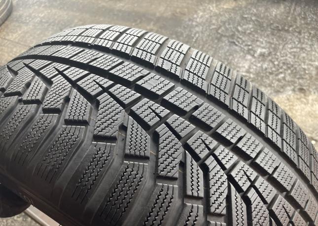 Hankook Winter I&#39;Cept Evo2 W320A SUV 285/45 R21 113V