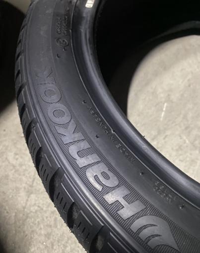 Hankook Winter I&#39;Cept Evo2 W320 225/45 R18