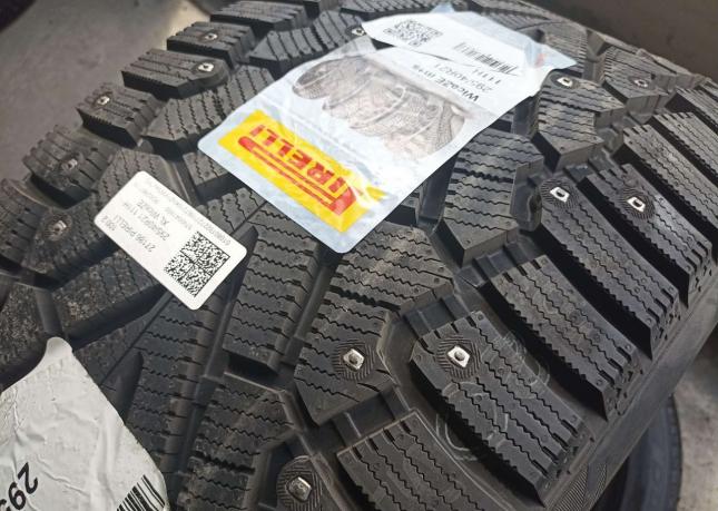 Pirelli Ice Zero 2 295/40 R21