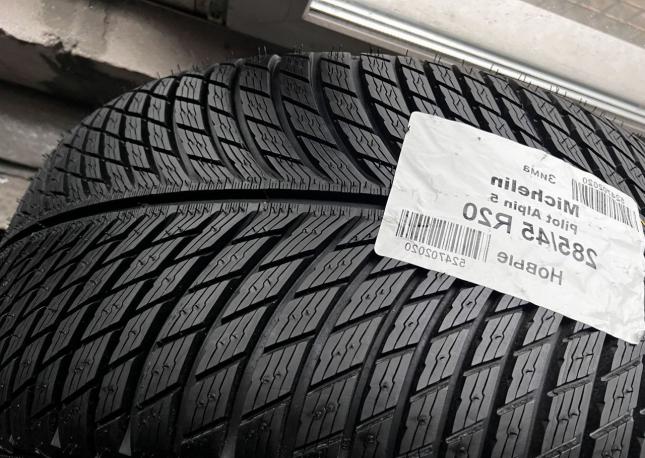 Michelin Pilot Alpin 5 285/45 R20