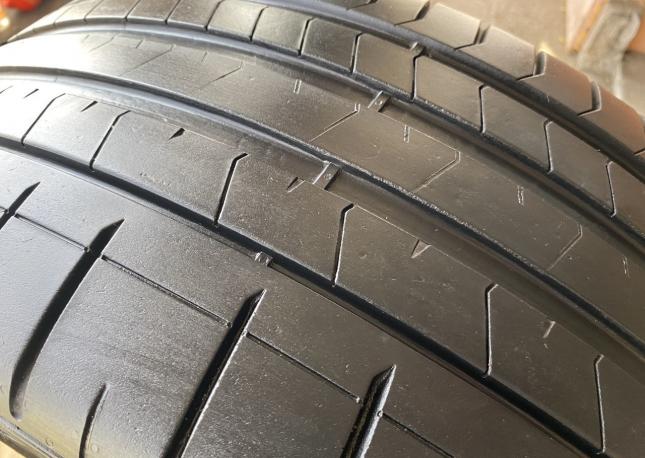 Pirelli P Zero PZ4 285/45 R21 113Y