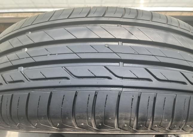 Bridgestone Turanza T001 215/60 R17 96H