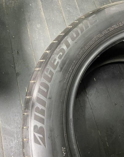 Bridgestone Dueler H/P Sport 255/50 R19