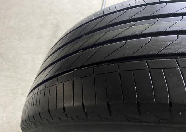 Bridgestone Turanza T005A 235/50 R17