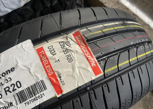 Bridgestone Dueler H/L 33A 235/55 R20 102V