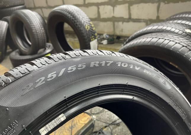 Pirelli Winter Sottozero II 225/55 R17