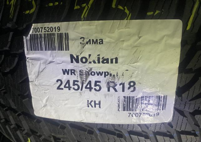 Nokian Tyres WR Snowproof 245/45 R18