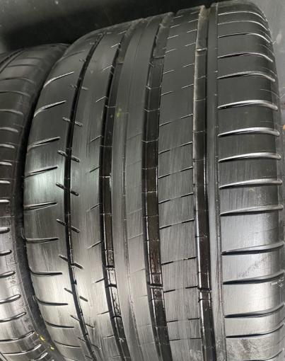 Michelin Pilot Super Sport 285/40 R19