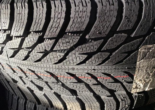 Nokian Tyres Hakkapeliitta R3 275/50 R21 113R