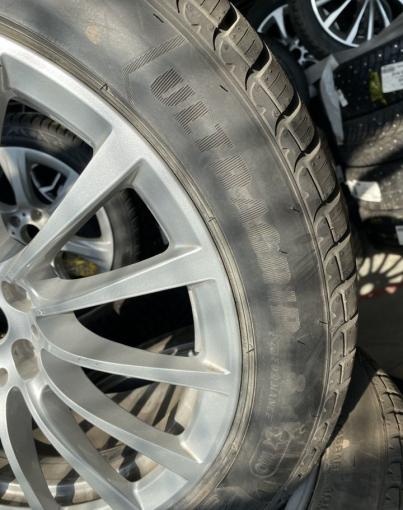 Goodyear UltraGrip 8 Performance 245/45 R18