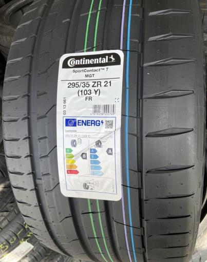 Continental PremiumContact 7 295/35 R21 103Y