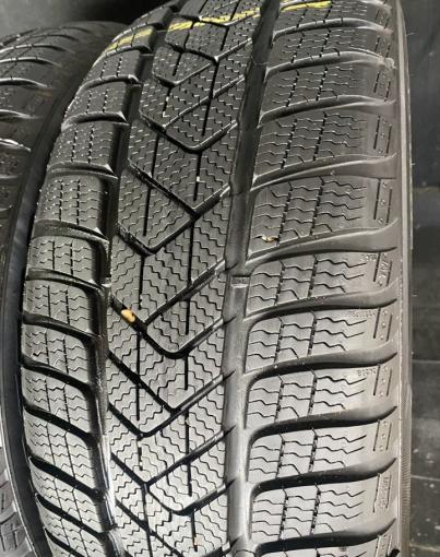 Pirelli Winter Sottozero 3 215/50 R18