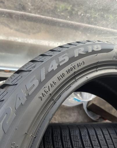 Pirelli Winter Sottozero 3 245/45 R18 и 275/40 R18 V