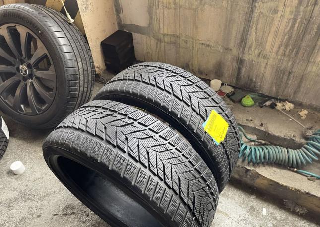 Vredestein Wintrac Xtreme S 245/35 R21 96Y