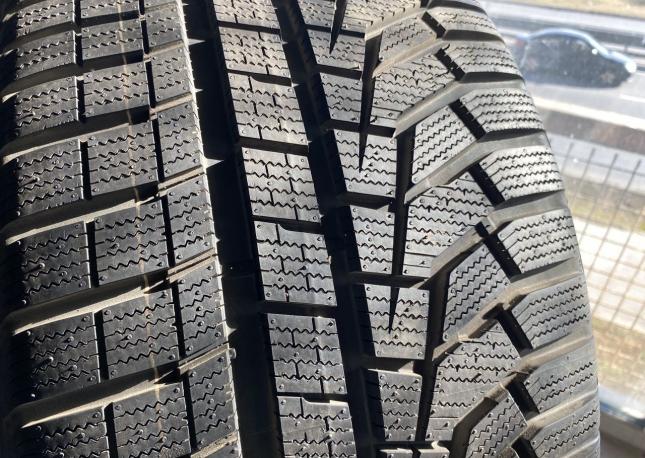 Hankook Winter I&#39;Cept Evo2 W320C 295/35 R23 108W