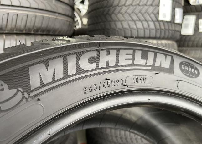 Michelin Latitude Alpin LA2 255/45 R20 101V