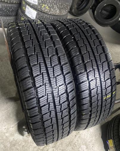 Hankook Winter RW06 215/70 R15C