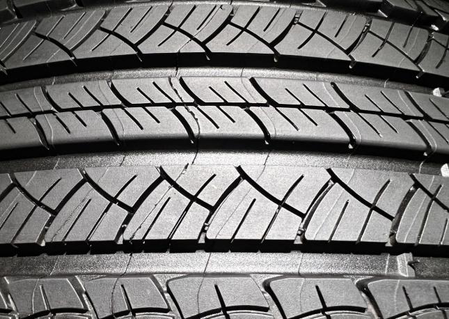 Michelin Latitude Tour HP 235/60 R18