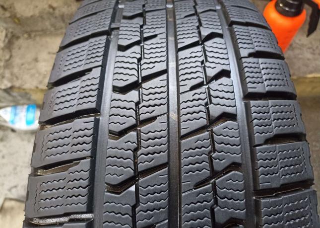 Goodyear Ice Navi Zea II 215/65 R16