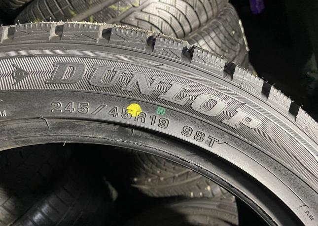 Dunlop Winter Maxx WM03 245/45 R19 98T