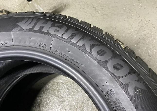 Hankook Winter I&#39;Cept Evo2 W320 215/60 R17 96H