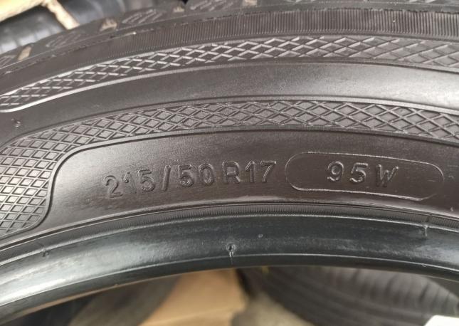 Kleber Dynaxer HP3 215/50 R17 95W