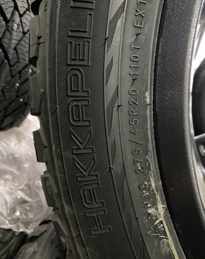 Nokian Tyres Hakkapeliitta 9 SUV 275/45 R20 110T