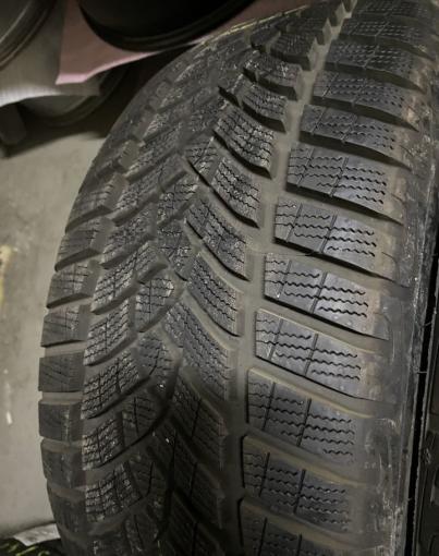 Goodyear UltraGrip Performance 235/45 R18