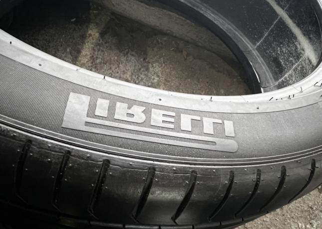 Pirelli P Zero Silver 275/40 R22