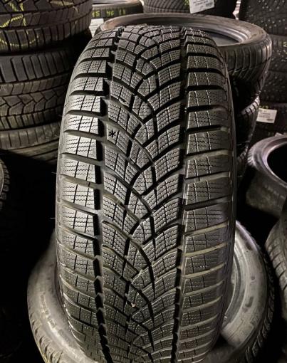 Goodyear UltraGrip Performance+ 205/50 R17