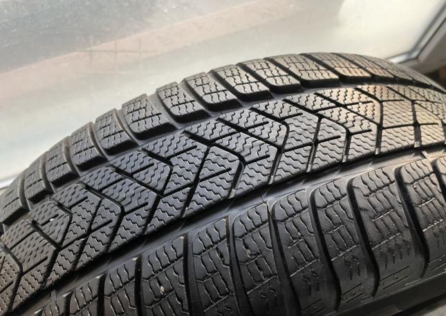 Pirelli Scorpion Winter 245/50 R19