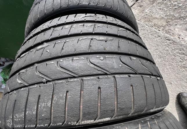 Pirelli P Zero 305/30 R20