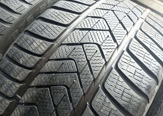 Pirelli Winter Sottozero 275/35 R19 и 245/40 R19