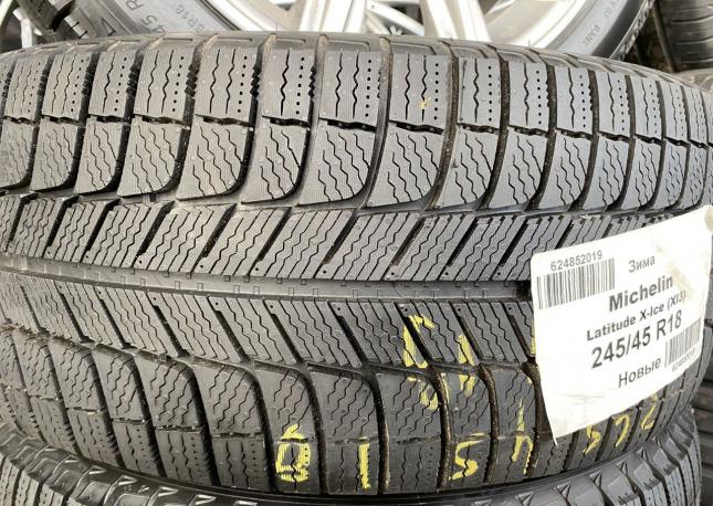 Michelin X-Ice XI3 245/45 R18 100H