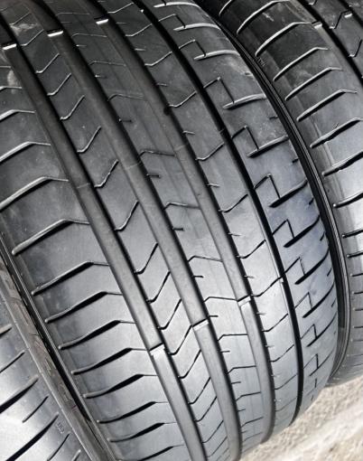 Pirelli P Zero PZ4 255/35 R21 и 285/30 R21