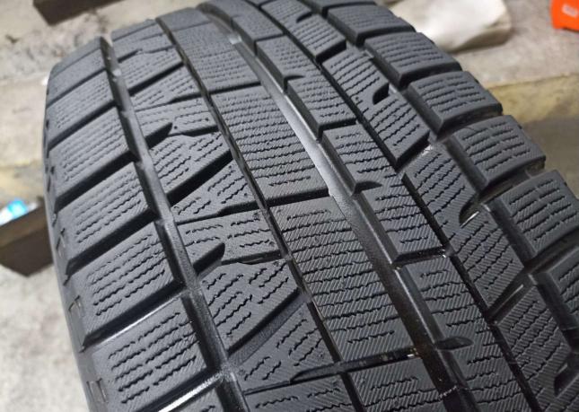 Yokohama Ice Guard IG50 215/55 R16