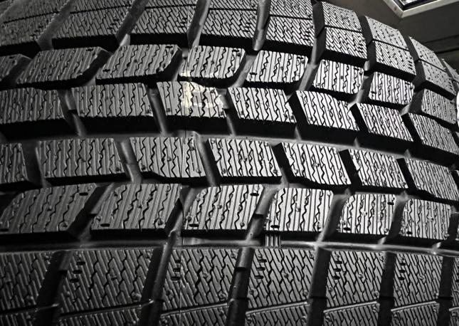 Goodyear Ice Navi 6 225/45 R18