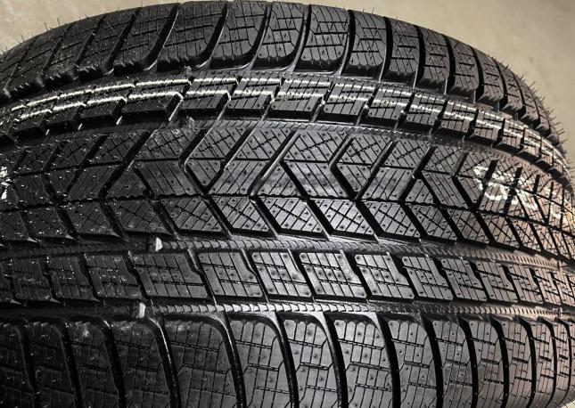 Pirelli Winter Sottozero 3 315/35 R22